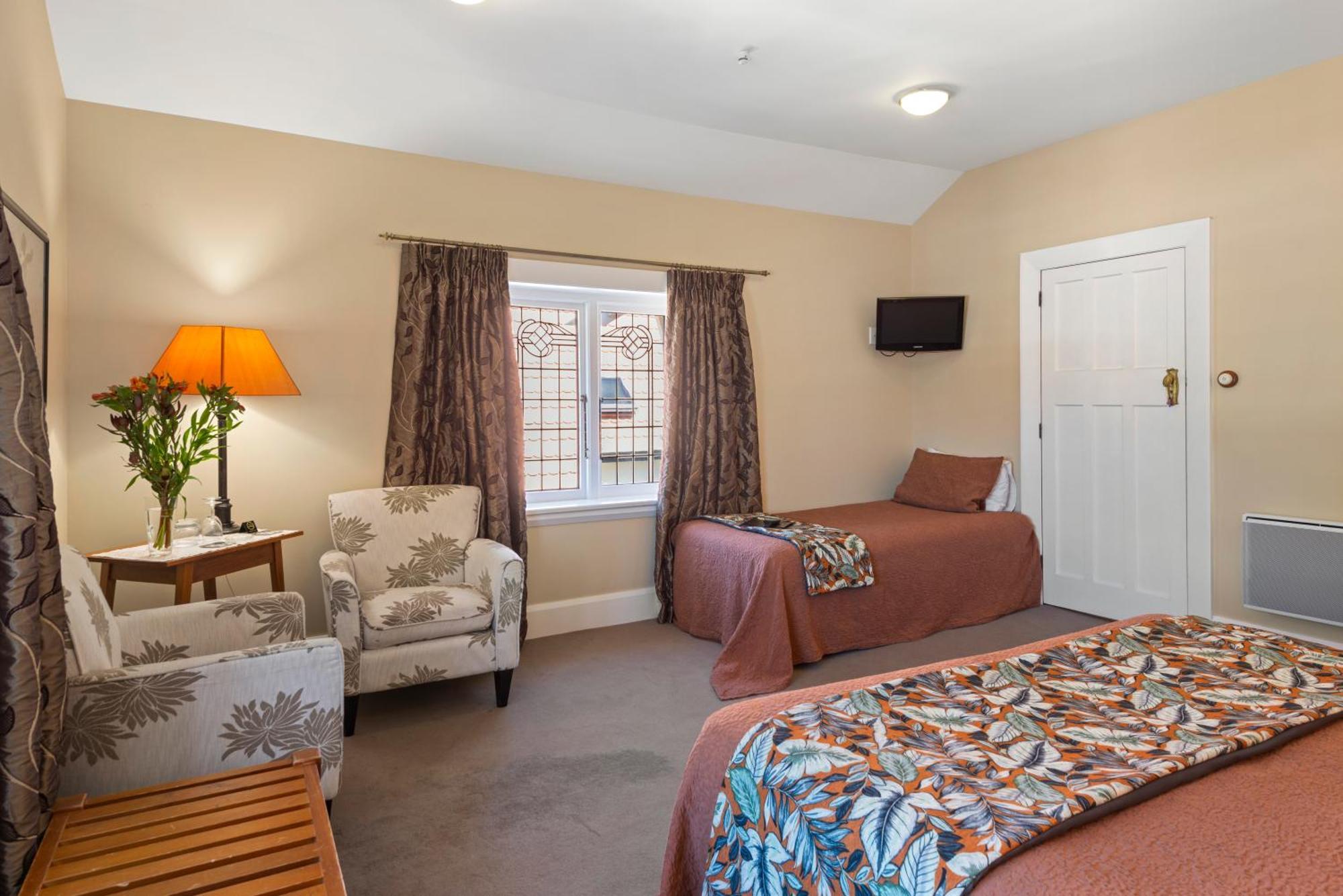 Homelea Bed And Breakfast Christchurch Exterior photo